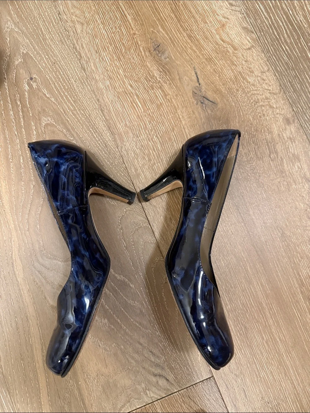 Anyi Lu Blue Patent classic heel